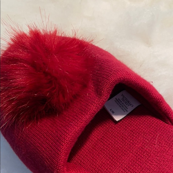 Slippers - Picture 3 of 3